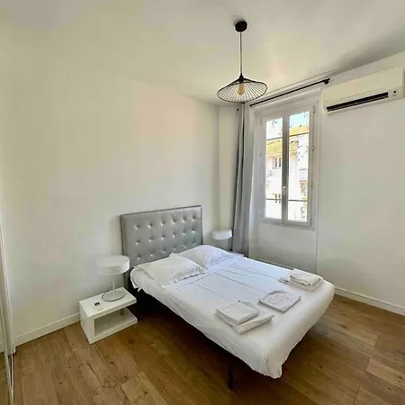 Agreable Deux Pieces Spacieux / Climatise / Balcon * 니스